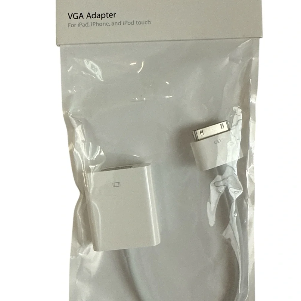 Apple VGA Adapter - White